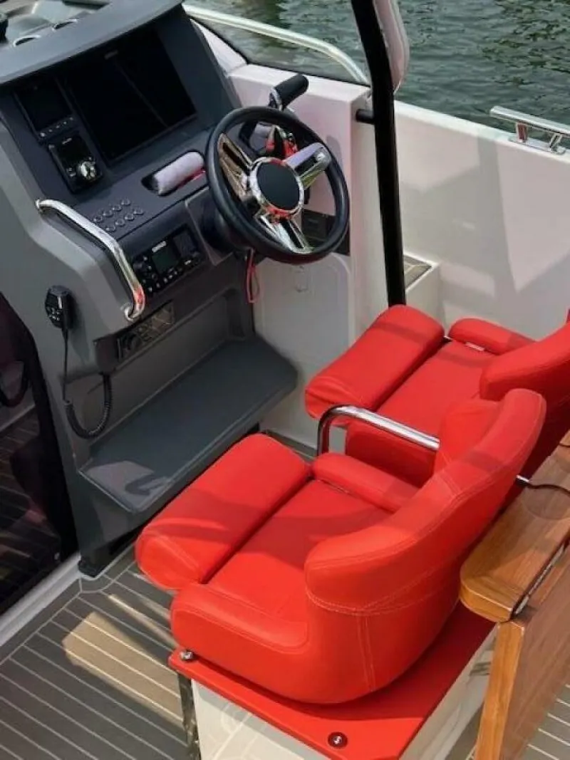 Slide: The Image of Nimbus T8 2022 - 4926026