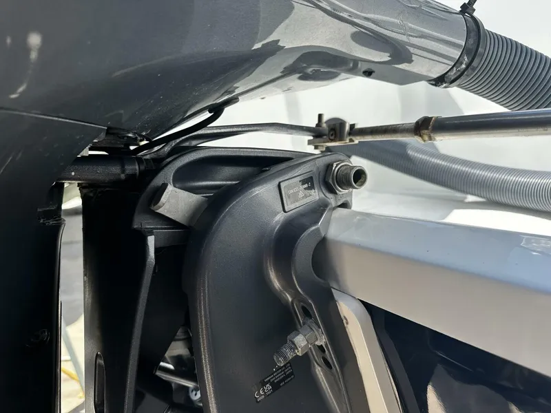 Slide: The Image of Jeanneau 9.0 Leader 2024 - 5141404