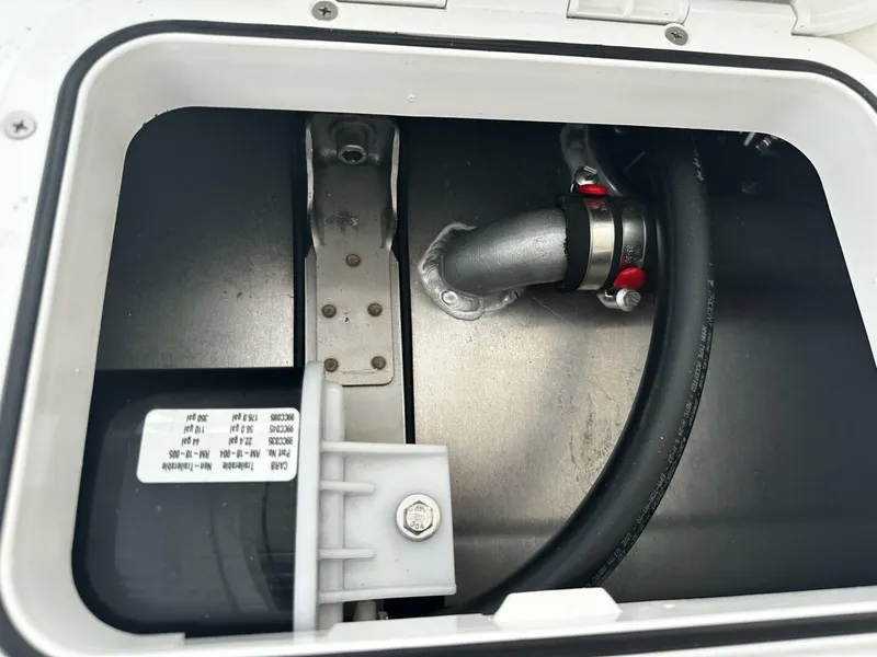 Slide: The Image of Jeanneau 9.0 Leader 2024 - 5141432