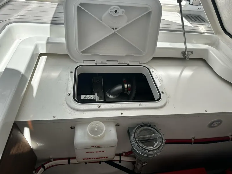 Slide: The Image of Jeanneau 9.0 Leader 2024 - 5141433