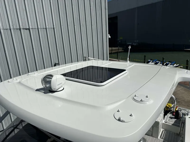 Slide: The Image of Jeanneau 9.0 Leader 2024 - 5141451