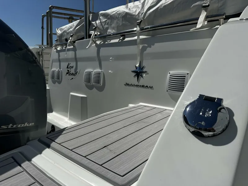 Slide: The Image of Jeanneau 9.0 Leader 2024 - 5141456