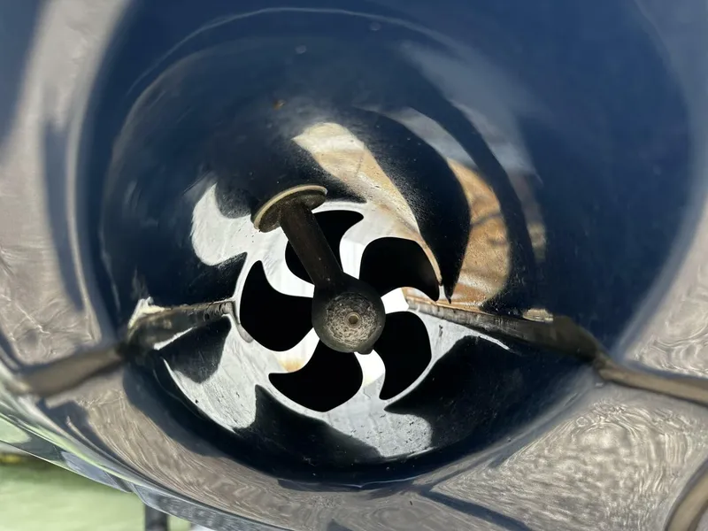 Slide: The Image of Jeanneau 9.0 Leader 2024 - 5141460