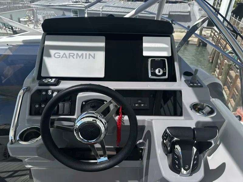 Slide: The Image of Jeanneau 9.0 Leader 2024 - 5141464