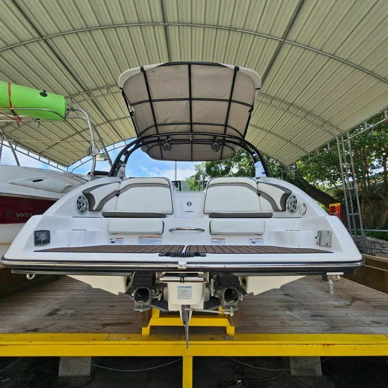 Slide: The Image of Yamaha 242 Limited E-Series 2016 - 4921683