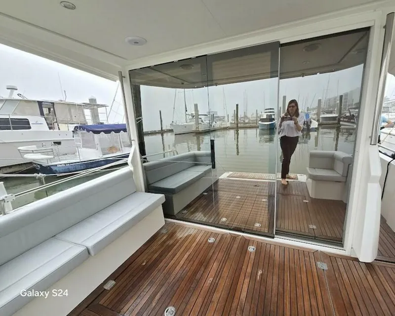 Slide: The Image of Greenline 39 Hybrid 2022 - 4920498