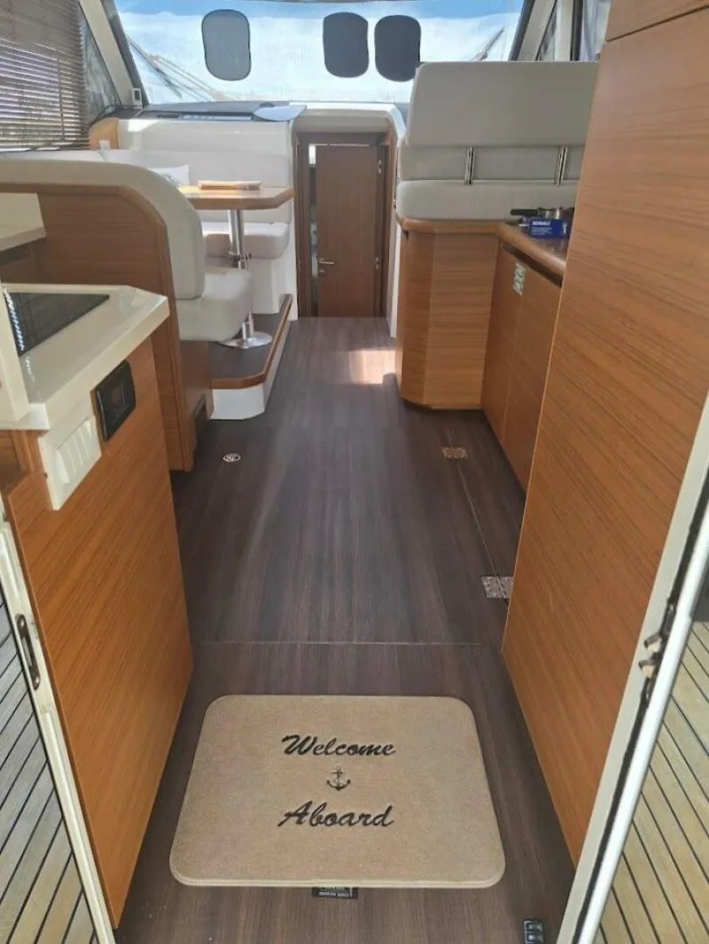 Slide: The Image of Greenline 39 Hybrid 2022 - 5456872