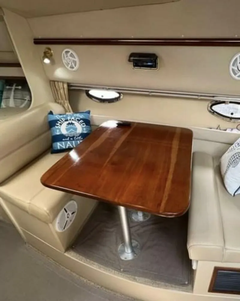 Slide: The Image of Cruisers Yachts 3372 2002 - 4920921