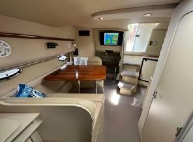 Slide: The Image of Cruisers Yachts 3372 2002 - 4920922