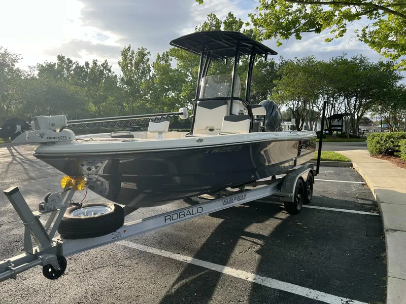 Slide: The Image of Robalo 20 2022 - 4962513