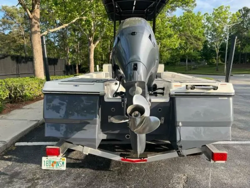 Slide: The Image of Robalo 20 2022 - 4958309