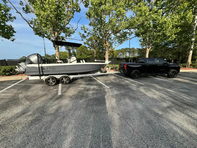 Slide: The Image of Robalo 20 2022 - 4958313