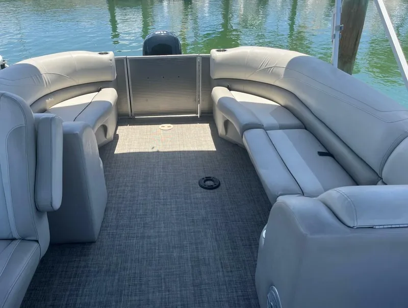 Slide: The Image of Cypress Cay 22 2023 - 4924254