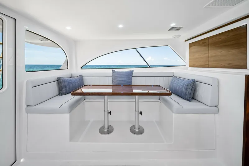 Slide: The Image of 2026 Viking 46 Billfish Dinette - 5474214