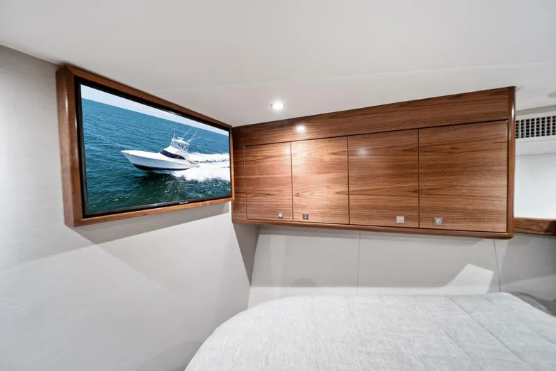 Slide: The Image of 2026 Viking 46 Billfish Master Stateroom - 5474225