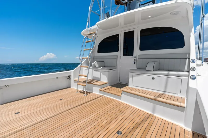 Slide: The Image of 2026 Viking 46 Billfish Cockpit - 5474235