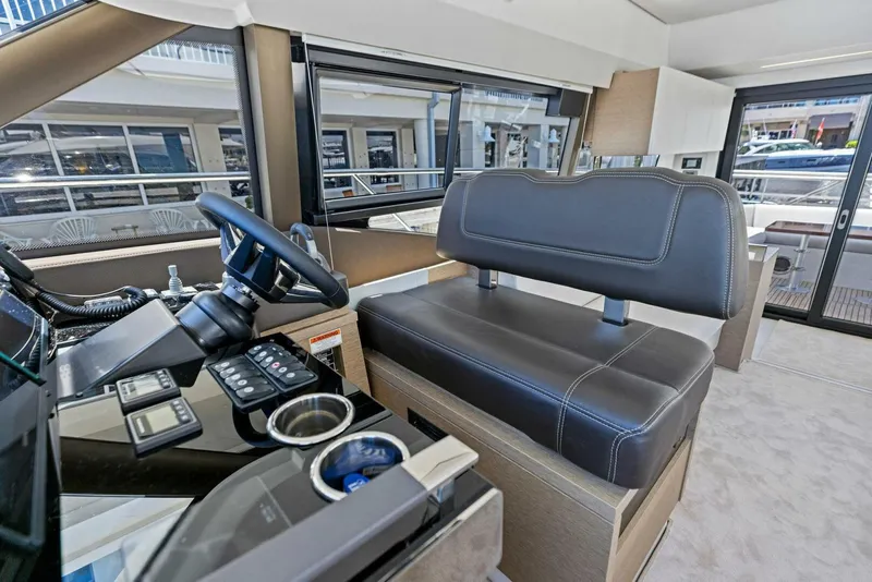 Slide: The Image of 2025 Prestige 460 Flybridge - Sistership - 4931242