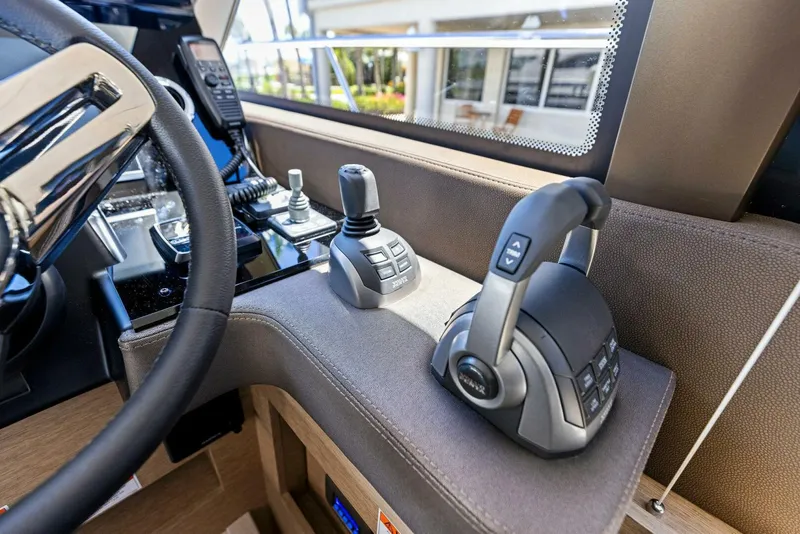 Slide: The Image of 2025 Prestige 460 Flybridge - Sistership - 4931245