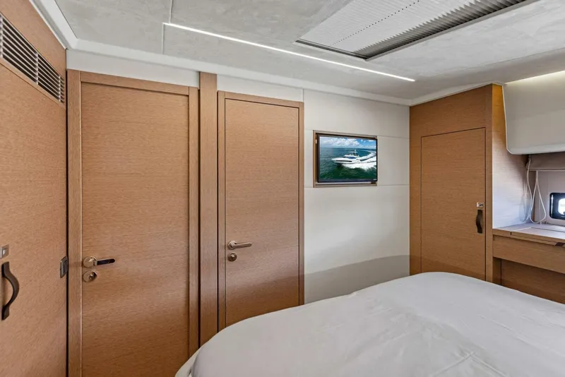 Slide: The Image of 2025 Prestige 460 Flybridge - Sistership - 4931287