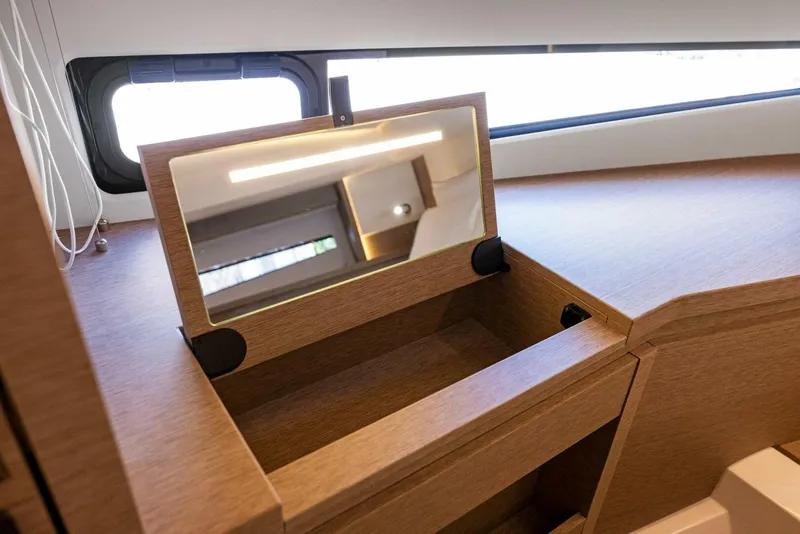 Slide: The Image of 2025 Prestige 460 Flybridge - Sistership - 4931288