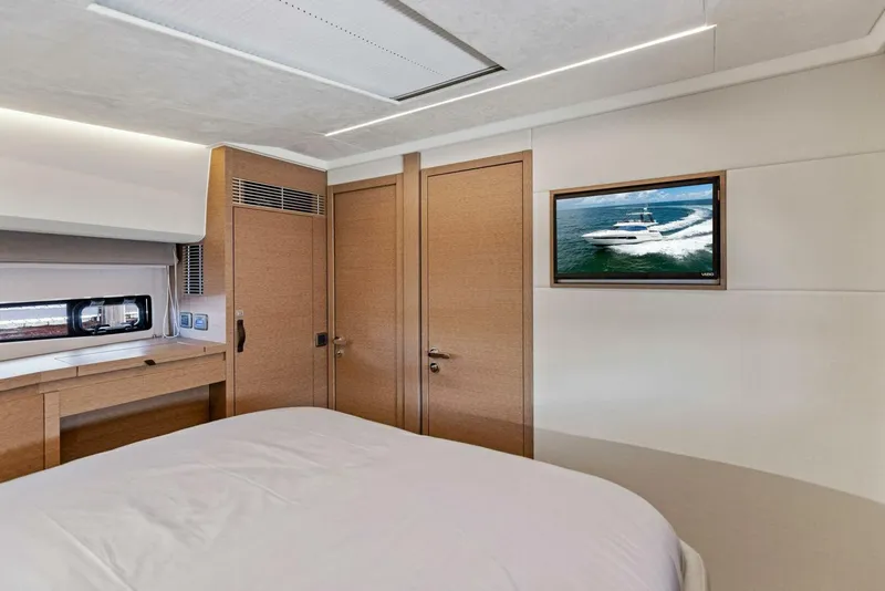 Slide: The Image of 2025 Prestige 460 Flybridge - Sistership - 4931289