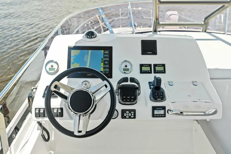 Slide: The Image of 2025 Prestige 460 Flybridge - Sistership - 4931300