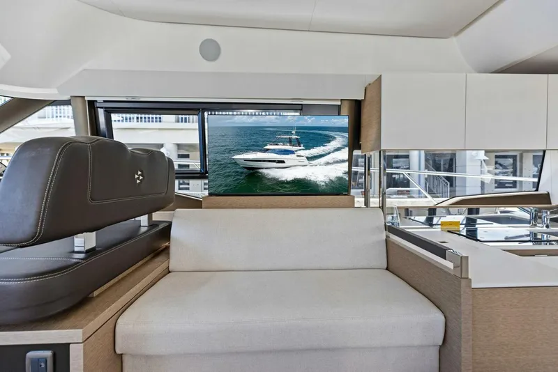 Slide: The Image of 2025 Prestige 460 Flybridge - Sistership - 4931218