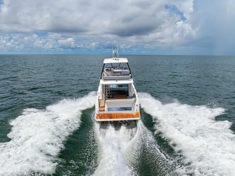 Slide: The Image of 2025 Prestige 460 Flybridge - Sistership - 4931323