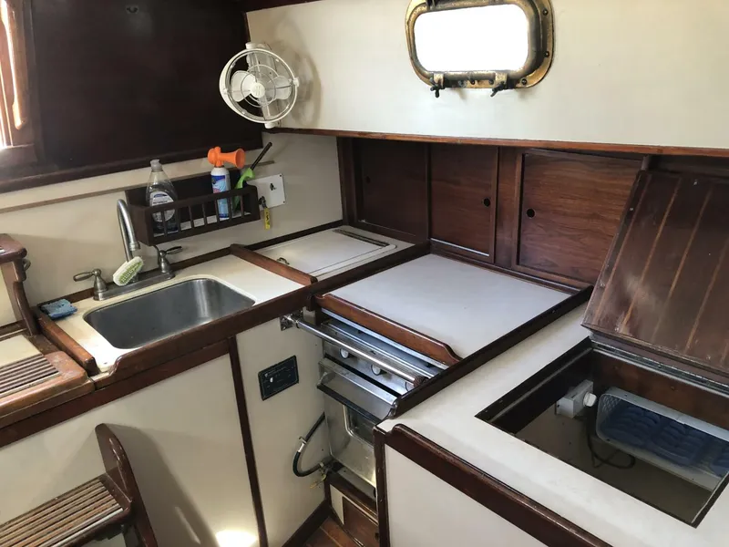 Slide: The Image of Allied XL-2 1981 - 4925752