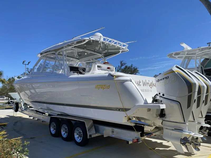 Slide: The Image of Intrepid 407 Cuddy 2020 - 4940769