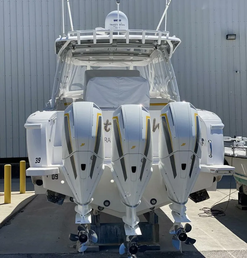 Slide: The Image of Intrepid 407 Cuddy 2020 - 4940770