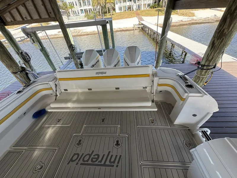 Slide: The Image of Intrepid 407 Cuddy 2020 - 4940775