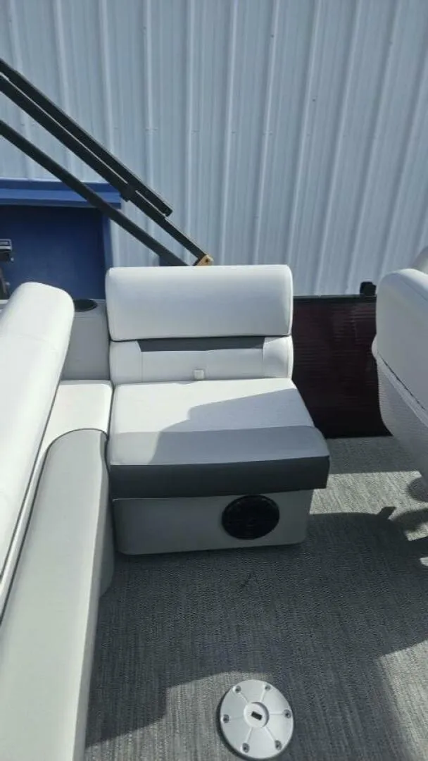 Slide: The Image of Godfrey Sweetwater 2286 2024 - 4925501