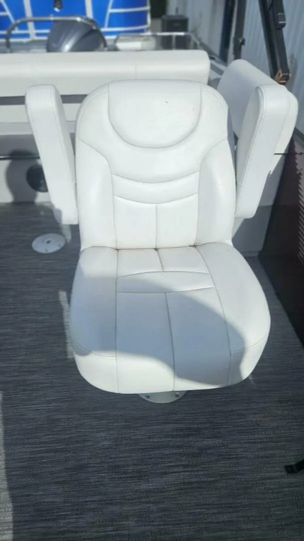 Slide: The Image of Godfrey Sweetwater 2286 2024 - 4925494