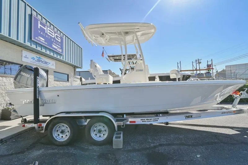 The Image of Pathfinder 2200TRS 2025 - 4926660