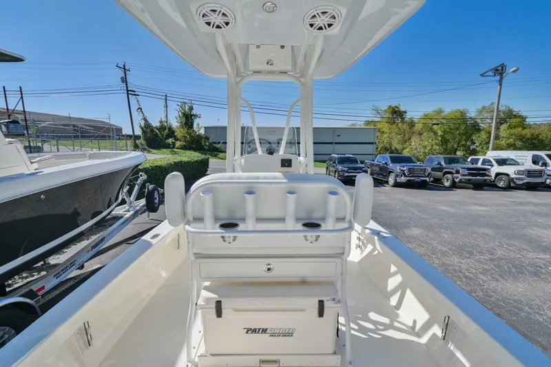 Slide: The Image of Pathfinder 2200TRS 2025 - 4926663