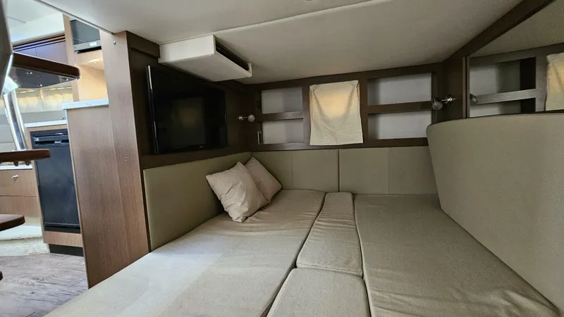 Slide: The Image of Sea Ray 350 Sundancer 2014 - 4926792