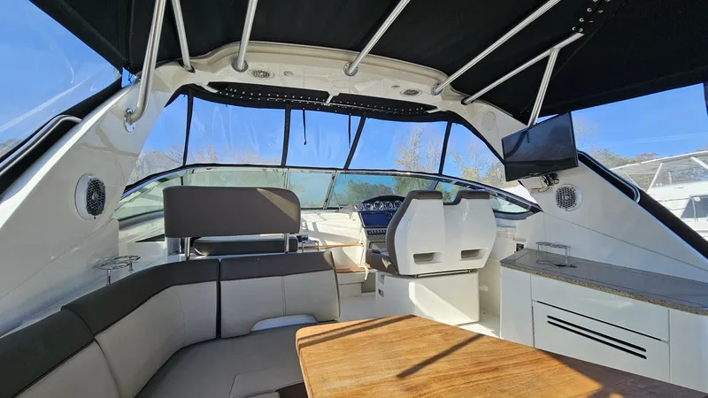 Slide: The Image of Sea Ray 350 Sundancer 2014 - 4926767