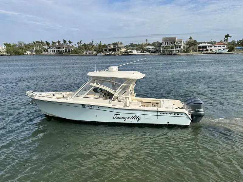 Slide: The Image of Grady-White Freedom 285 2021 - 4926806