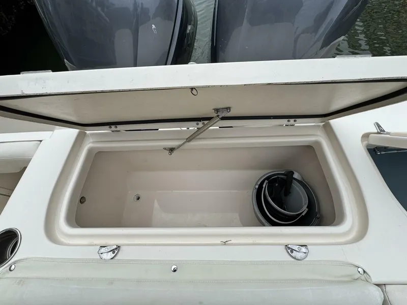 Slide: The Image of Grady-White Freedom 285 2021 - 4926835