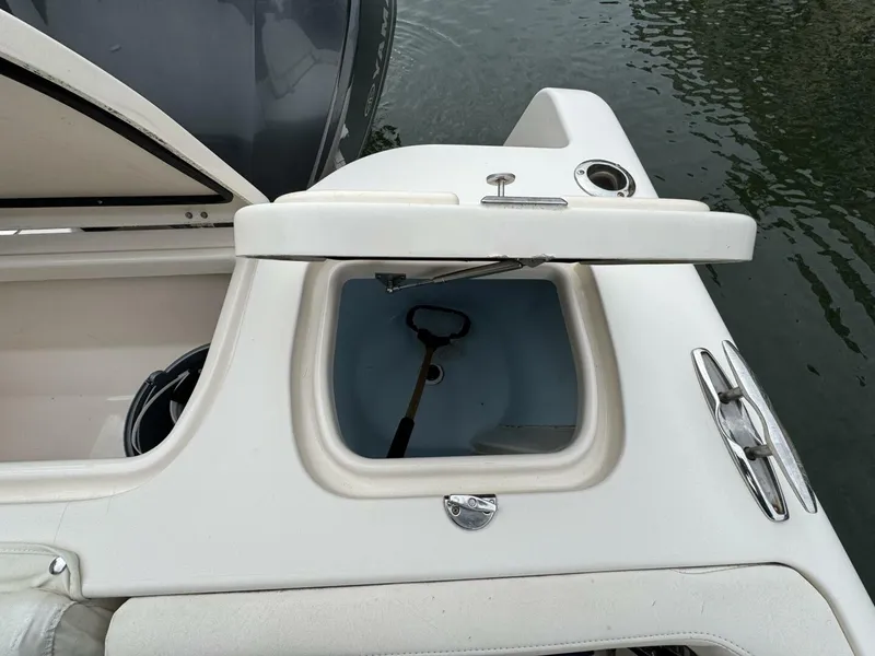 Slide: The Image of Grady-White Freedom 285 2021 - 4926836