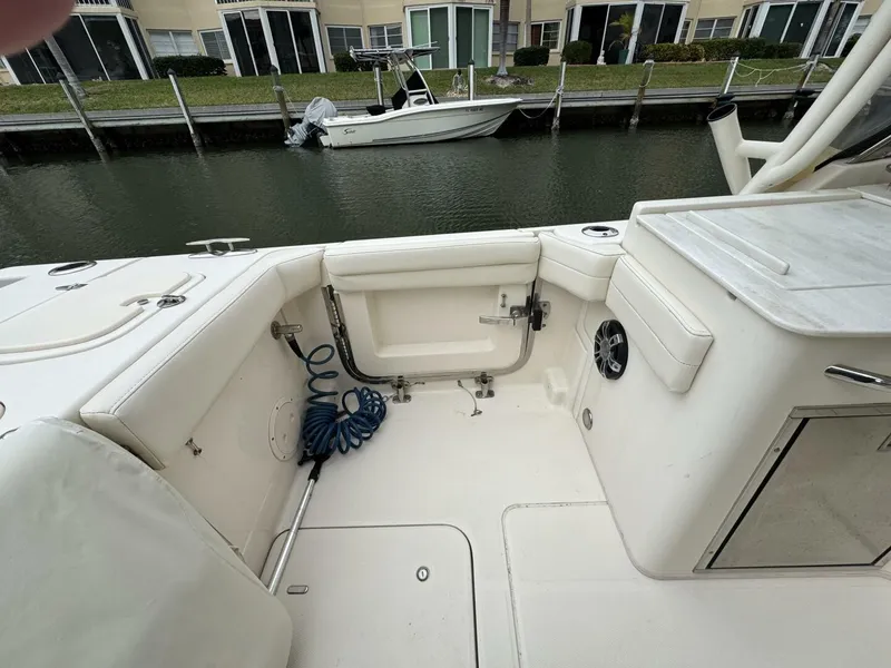 Slide: The Image of Grady-White Freedom 285 2021 - 4926837