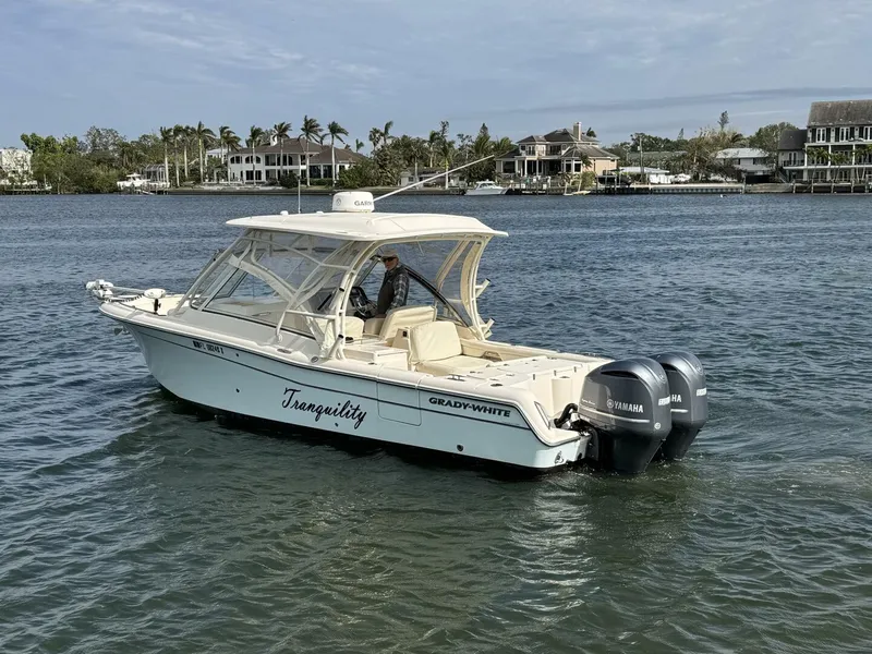 Slide: The Image of Grady-White Freedom 285 2021 - 4926808