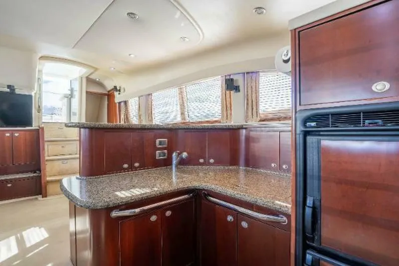 Slide: The Image of Sea Ray 480 Motor yacht 2005 - 5063967