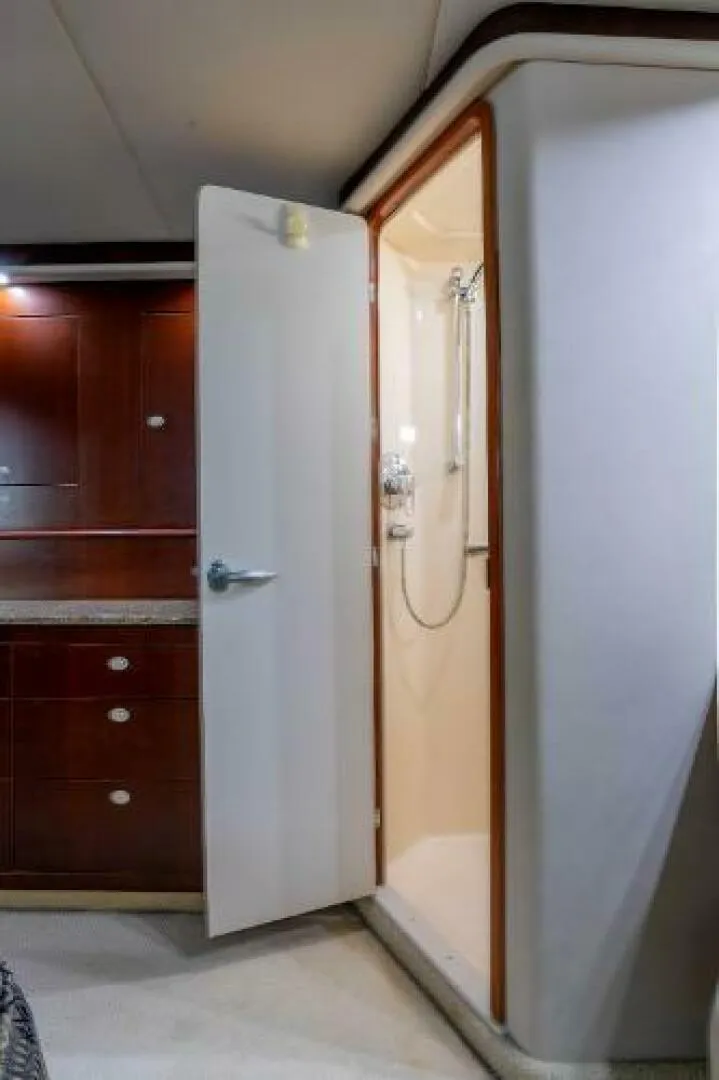 Slide: The Image of Sea Ray 480 Motor yacht 2005 - 5063975