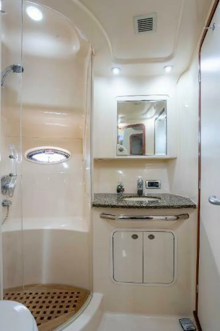 Slide: The Image of Sea Ray 480 Motor yacht 2005 - 5063977