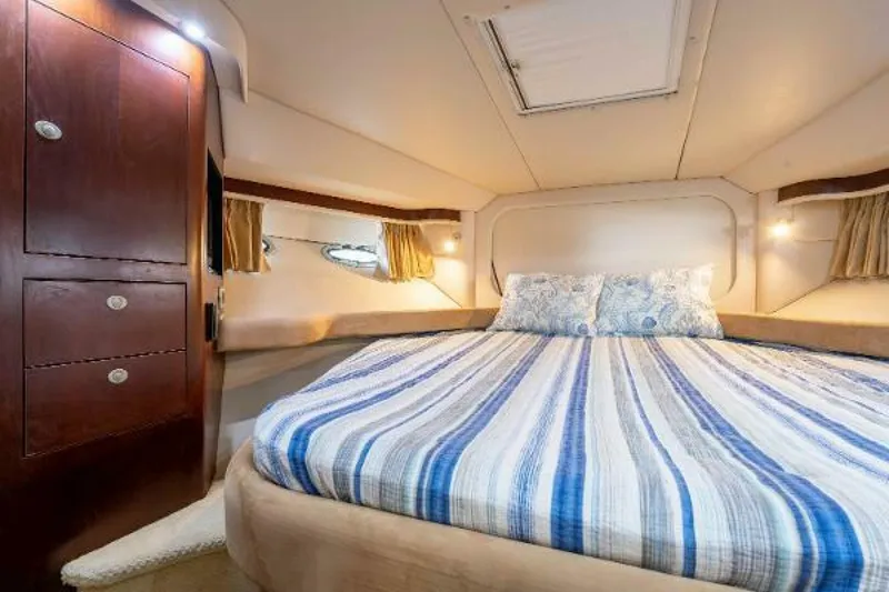 Slide: The Image of Sea Ray 480 Motor yacht 2005 - 5063981