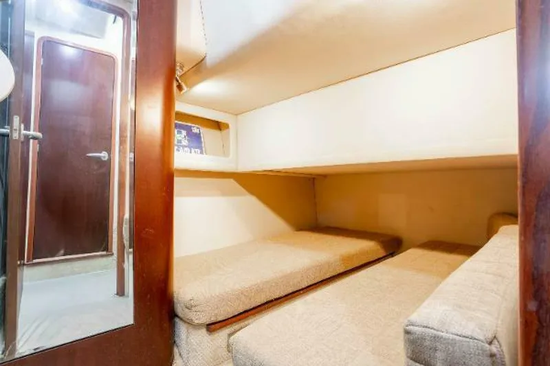 Slide: The Image of Sea Ray 480 Motor yacht 2005 - 5063983