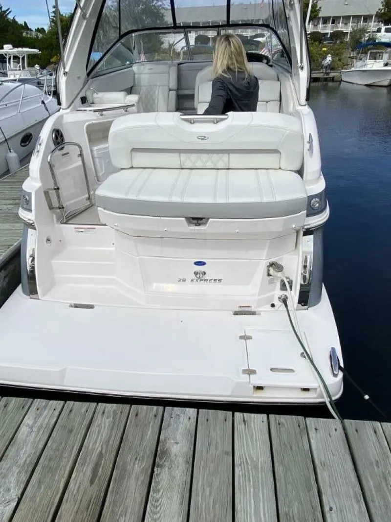 Slide: The Image of Regal 28 Express 2020 - 4928691