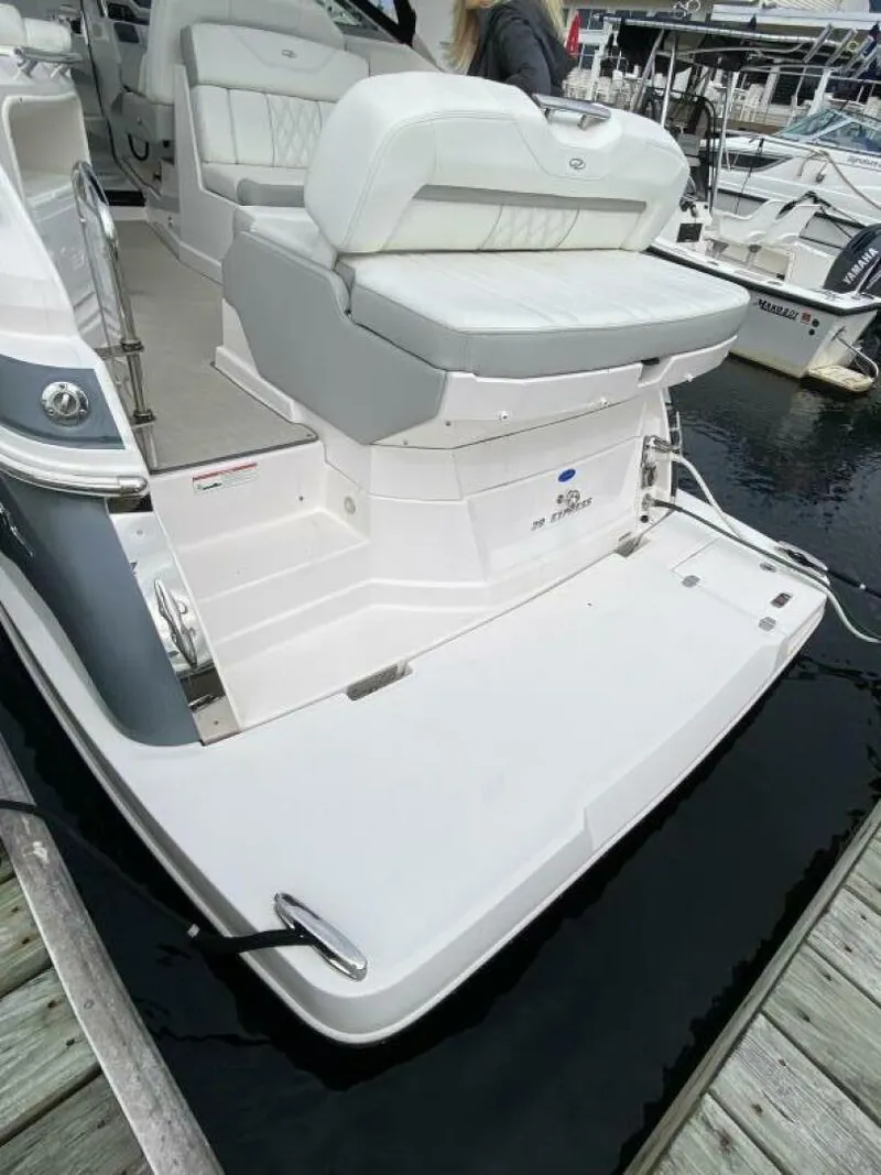 Slide: The Image of Regal 28 Express 2020 - 4928709